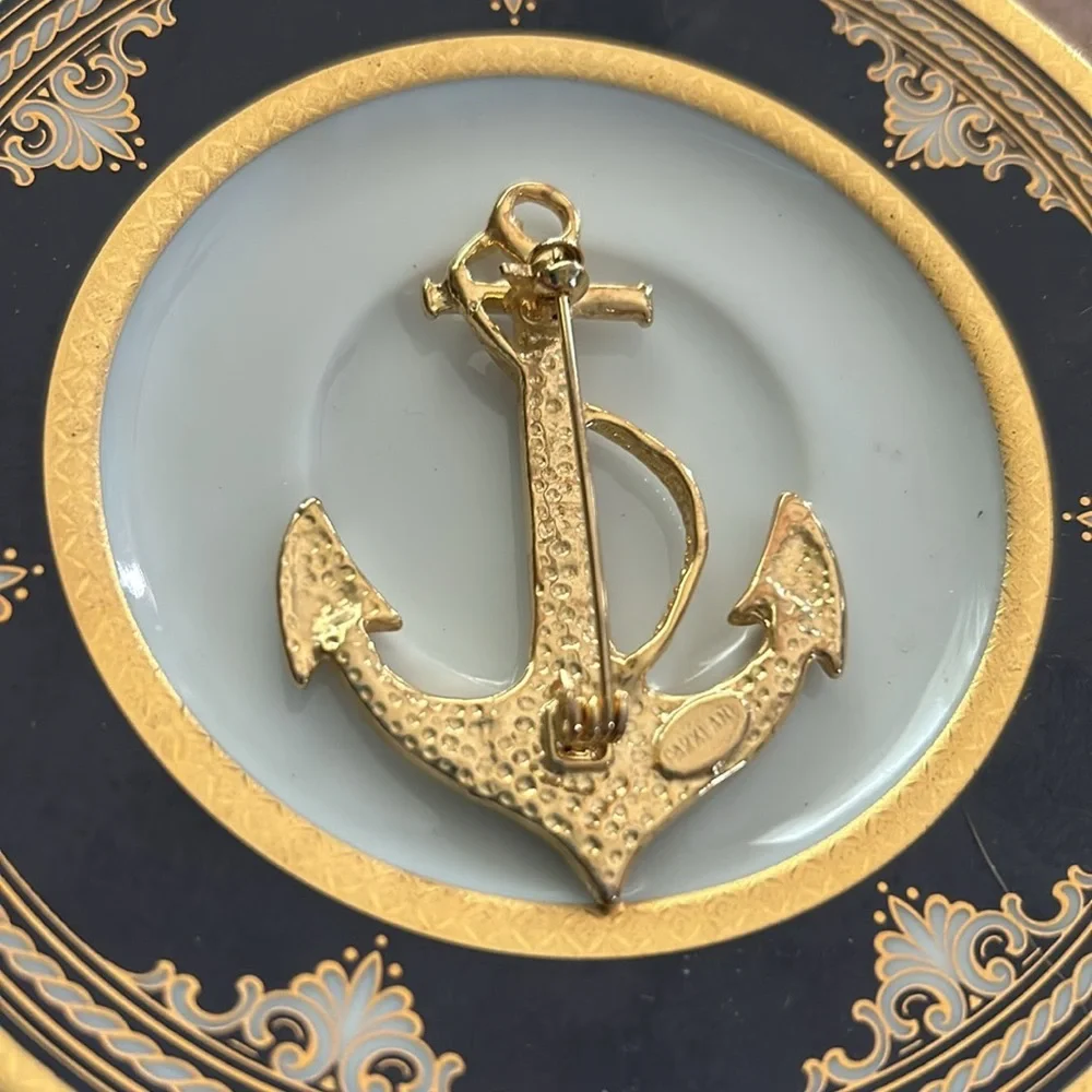 Vintage Anchor Brooch Pin